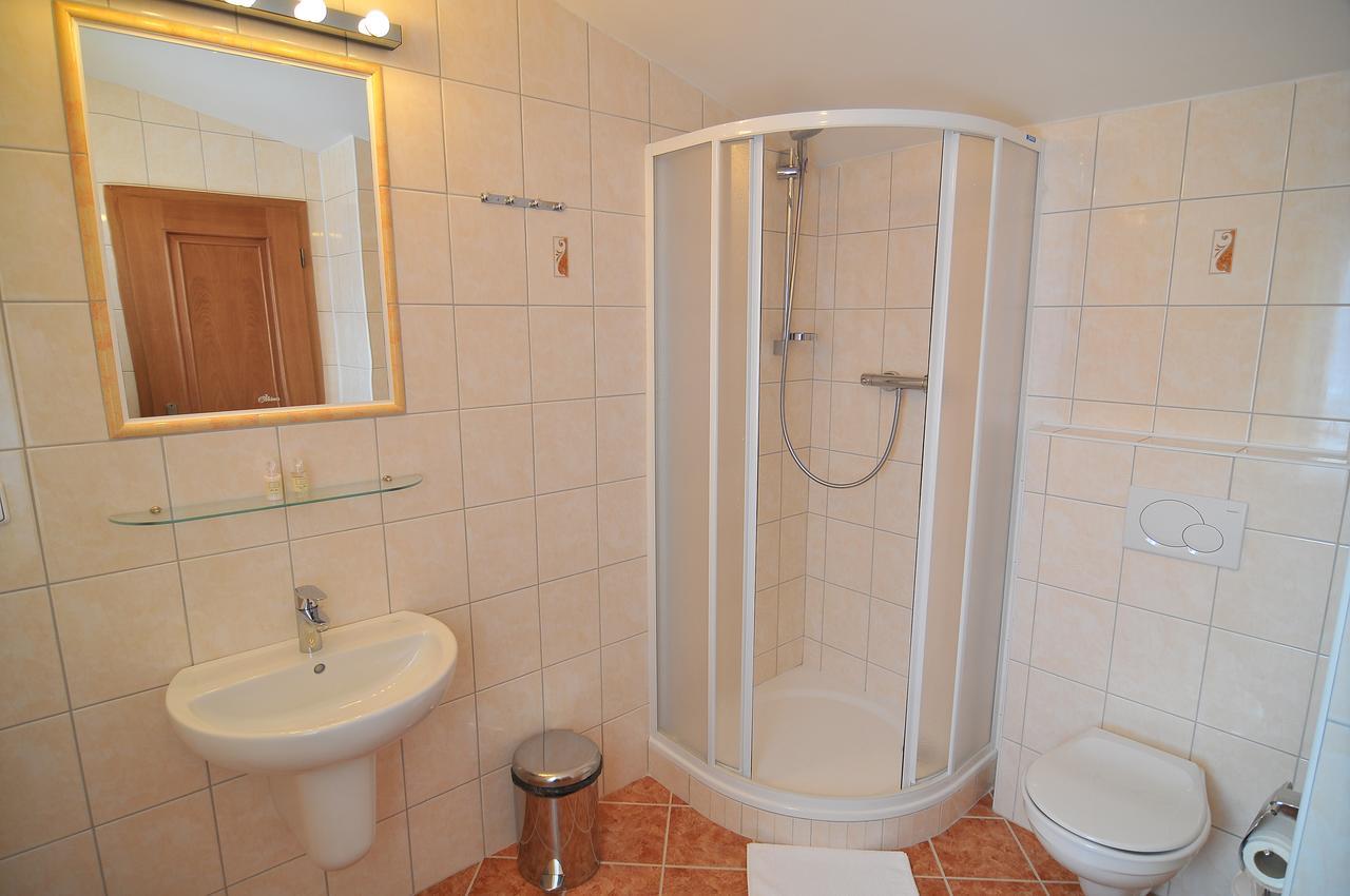 Hotel Manes Svratka Kültér fotó