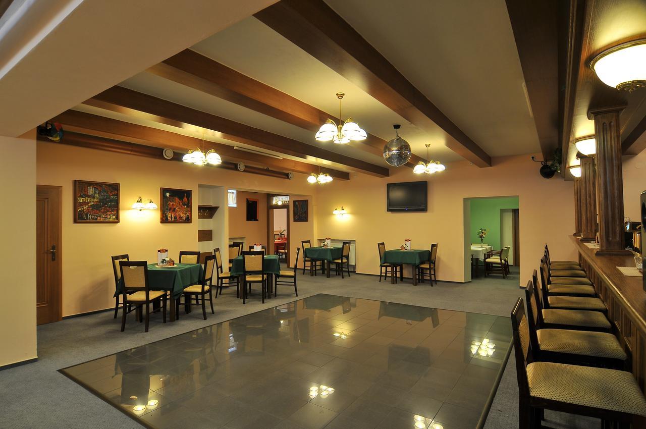 Hotel Manes Svratka Kültér fotó